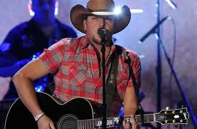 Jason Aldean throws his kinda party at UMass 