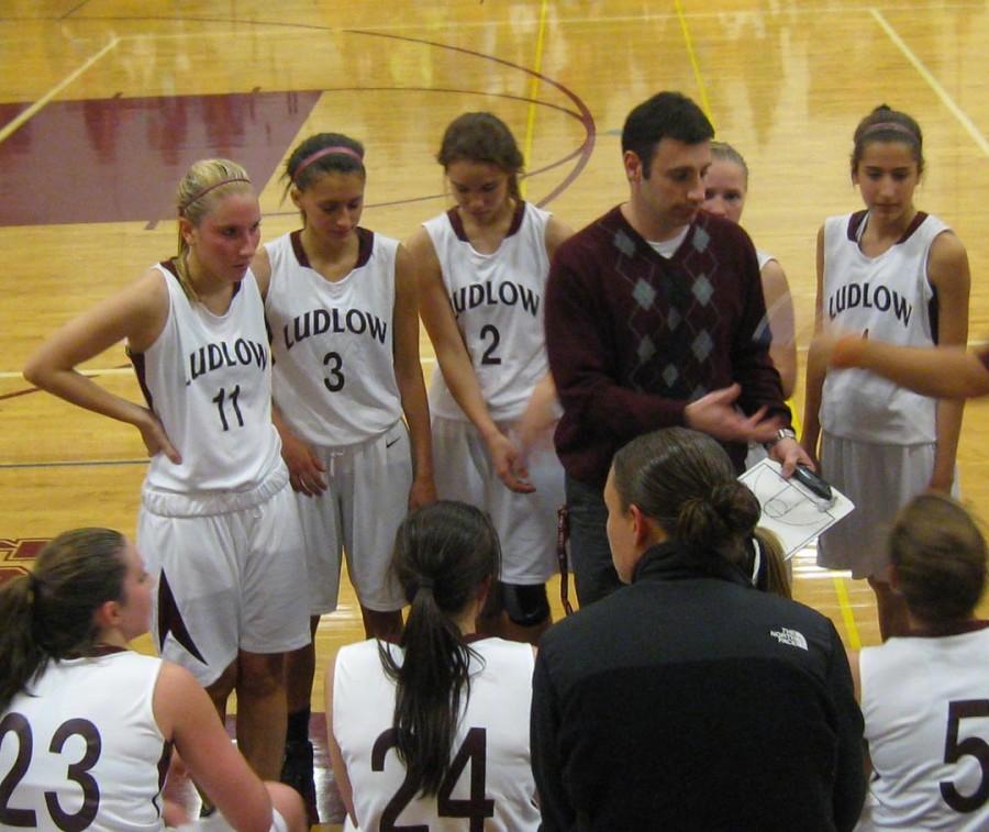 Girls basketball looks to rebuild