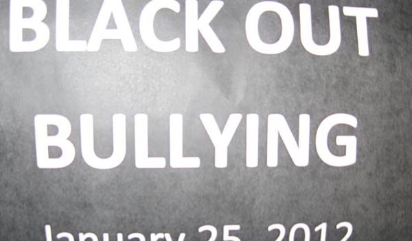 LHS participates in Black Out Bullying Day