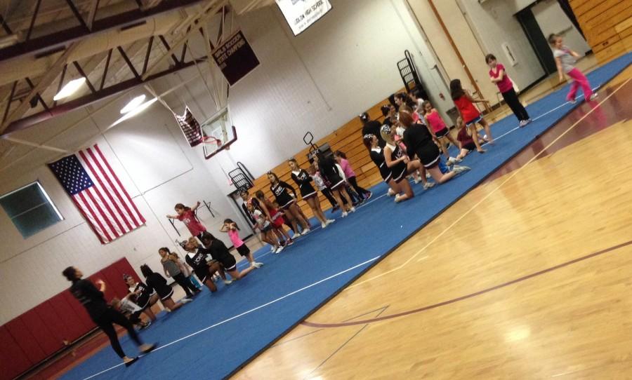 LHS varsity cheerleaders host a cheer clinic