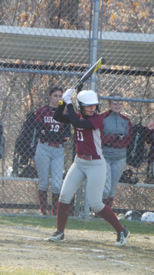 Senior+softball+third+baseman+Lauren+Dutton+plans+to+try+for+a+roster+spot+at+Nichols+College+in+Dudley%2C+Mass.